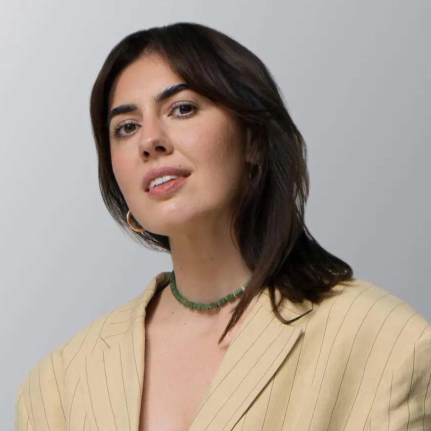 АНЯ САРКИСЬЯНЦ